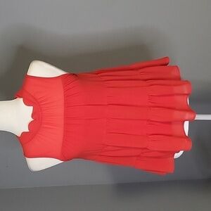 Monteau Coral Tiered Lined Sleeveless Keyhole Back Blouse - Size S